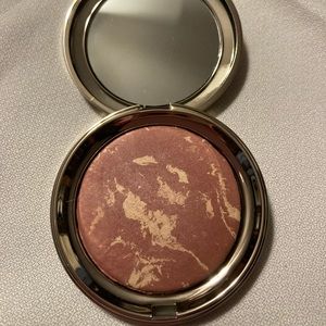 Marbled Light Illuminating Blushet